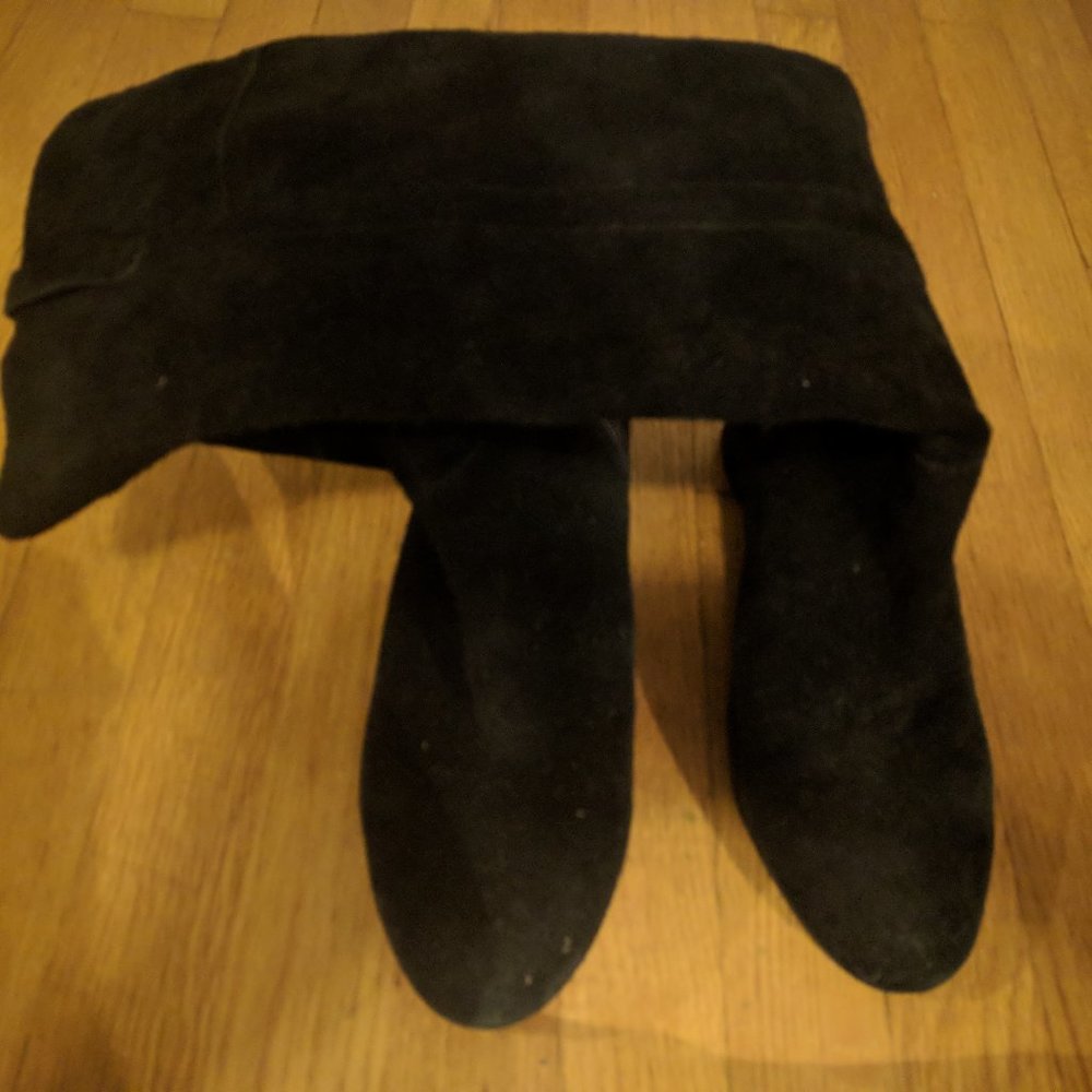 Black Suede Knee High Tesori Boots Size 12